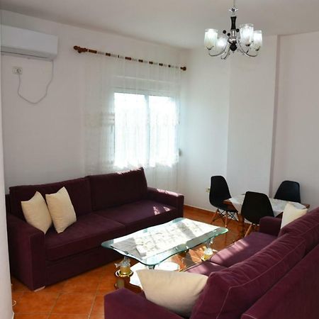Gzim'S Apartment ดูร์เรส ภายนอก รูปภาพ