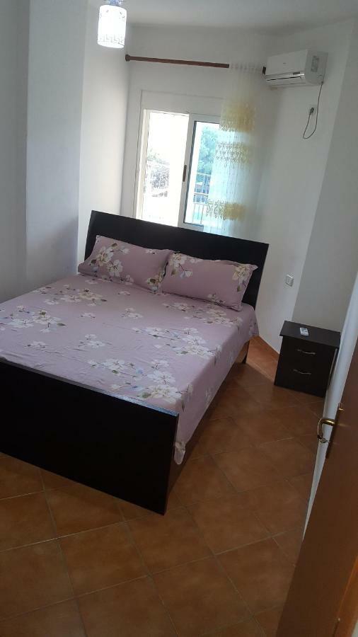 Gzim'S Apartment ดูร์เรส ภายนอก รูปภาพ